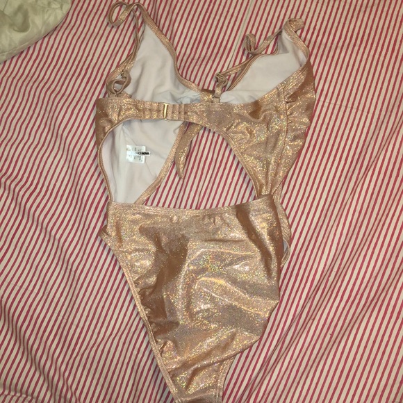 Pink One piece- Fashion Nova - Picture 5 of 6